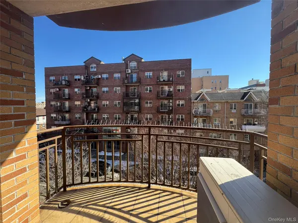 14105 Cherry AVE #4D, Flushing, NY 11355