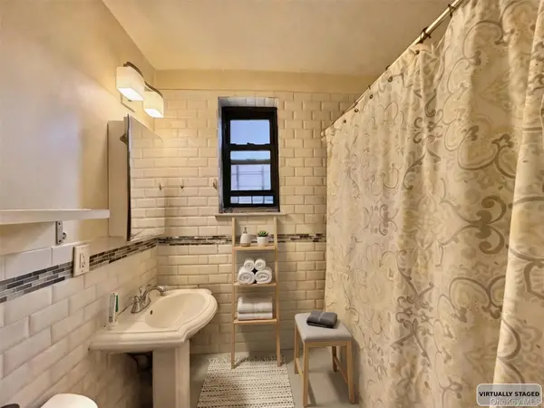 141-09 28th AVE #3D, Flushing, NY 11354