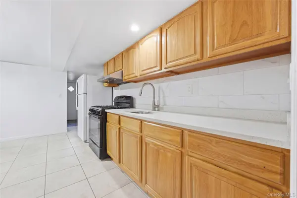 5-37 117th ST, College Point, NY 11356