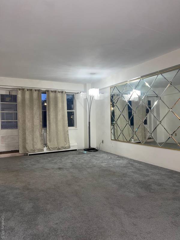 89-15 Parsons Boulevard #3L, Jamaica, NY 11432
