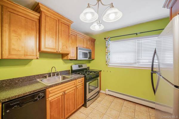 490 Main ST #B-10, Farmingdale, NY 11735