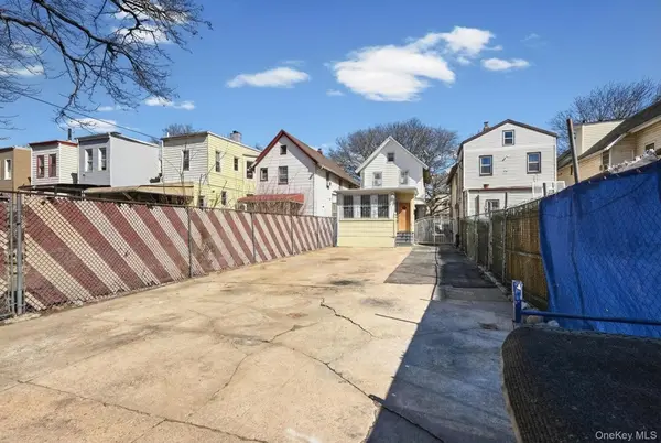 54 Chestnut ST, Brooklyn, NY 11208
