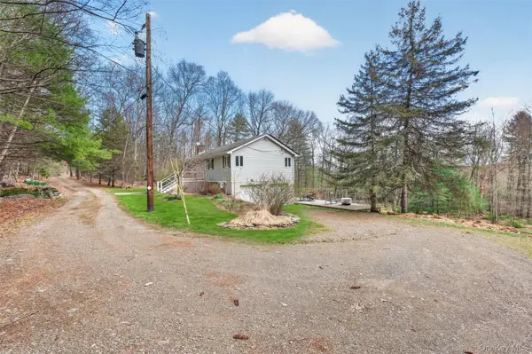 55 G Fischer RD, Olivebridge, NY 12461