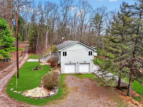 55 G Fischer RD, Olivebridge, NY 12461