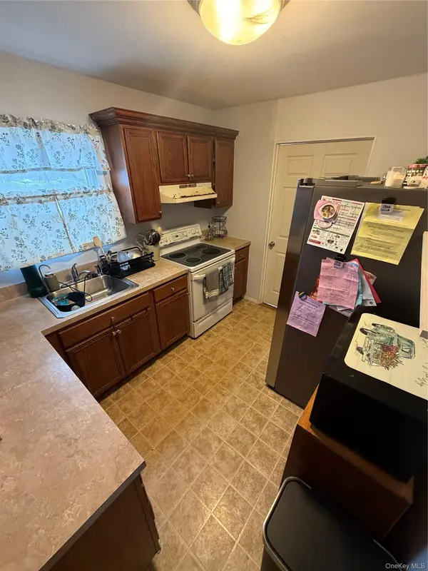 30 Eastwood BLVD, Centereach, NY 11720