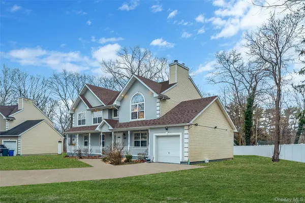 6 Denmark CT, Huntington, NY 11743
