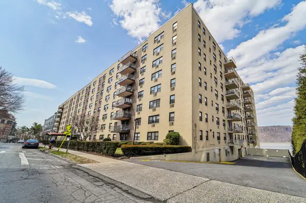 1085 Warburton AVE #316, Yonkers, NY 10701