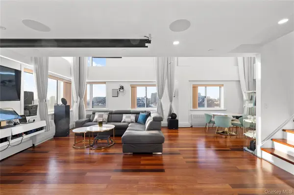 43-18 Main ST #12/14A, Flushing, NY 11355