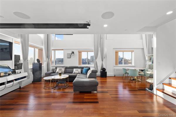 43-18 Main ST #12/14A, Flushing, NY 11355