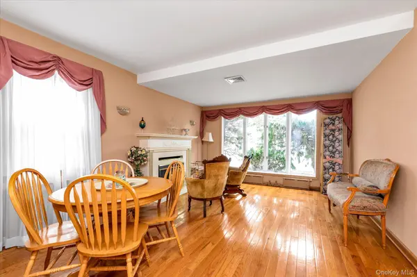 104 E. Melrose ST, Valley Stream, NY 11580