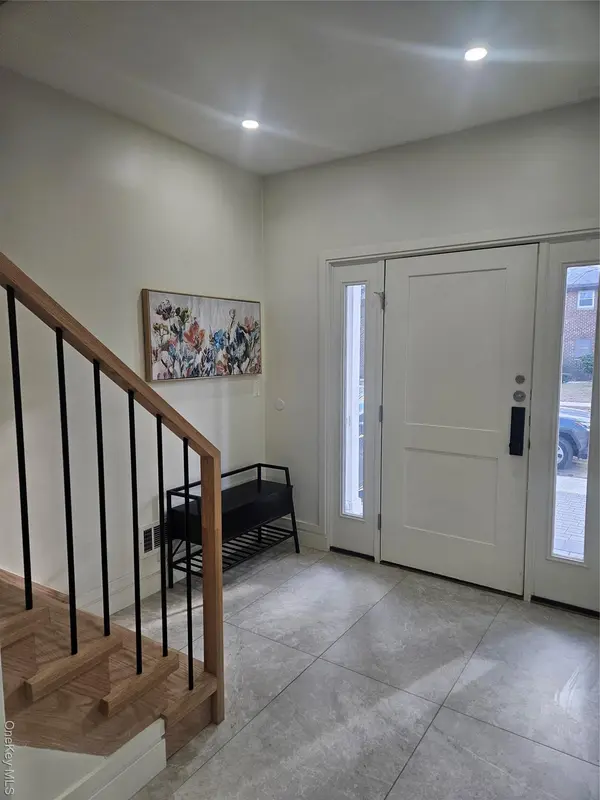 344 bayview, Inwood, NY 11096