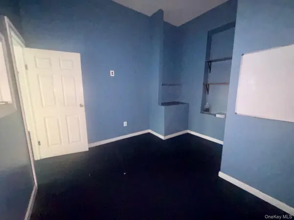 188 Hempstead AVE, Lynbrook, NY 11563