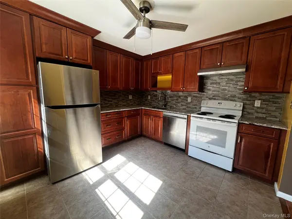 1840 Crompond RD #7C6, Peekskill, NY 10566