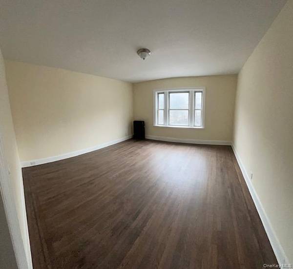 369 Warburton AVE #4B, Yonkers, NY 10701