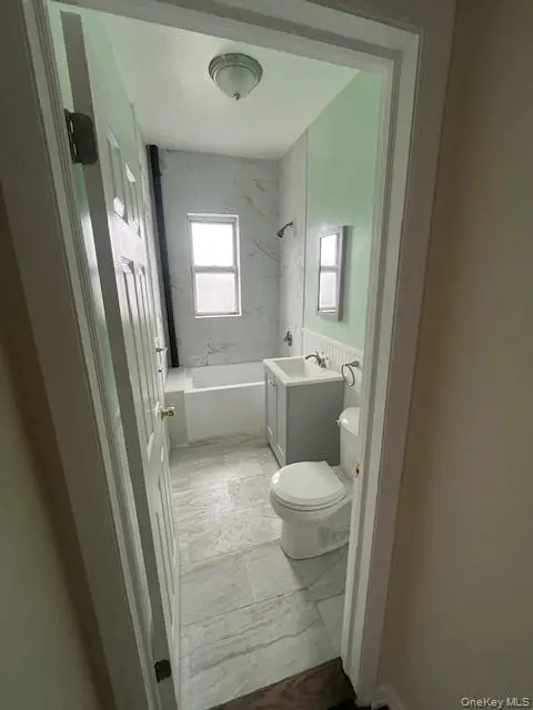 369 Warburton AVE #4A, Yonkers, NY 10701