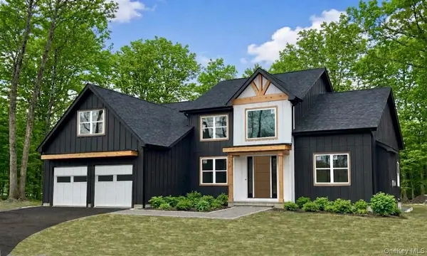 43 Maple Hill DR, Millbrook, NY 12545