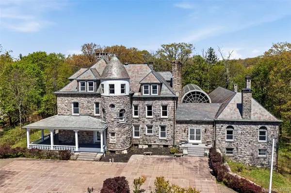 139 Scarborough RD, Briarcliff Manor, NY 10510