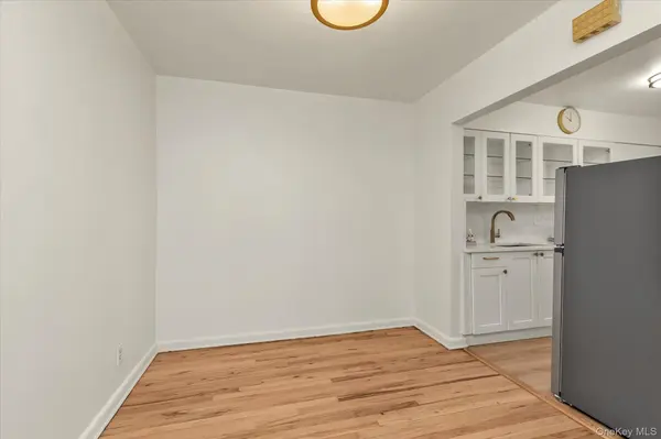 210-08 41st AVE, Bayside, NY 11361