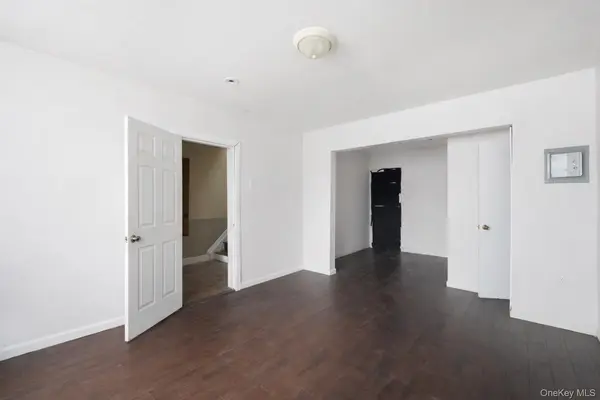 10407 94th AVE, Ozone Park, NY 11416