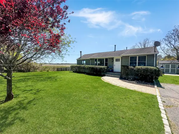 57 Nash AVE, Flanders, NY 11901