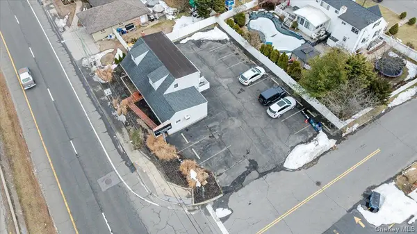 930 Sunrise HWY, North Babylon, NY 11704
