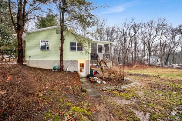 17 Last RD, Middletown, NY 10941