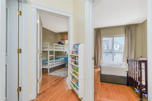 8805 Bay 16th ST, Brooklyn, NY 11214