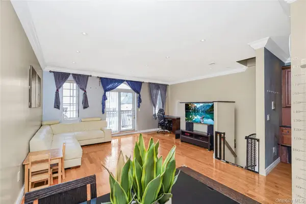 8805 Bay 16th ST, Brooklyn, NY 11214