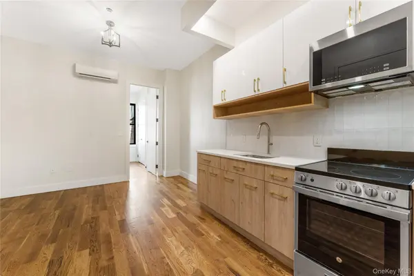 42 Driggs AVE, Brooklyn, NY 11222