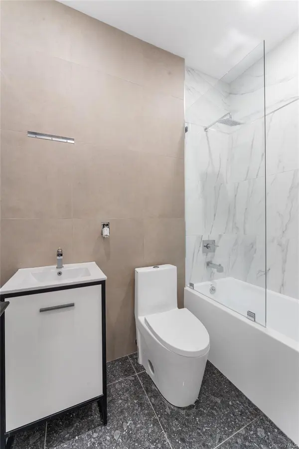 42 Driggs AVE, Brooklyn, NY 11222