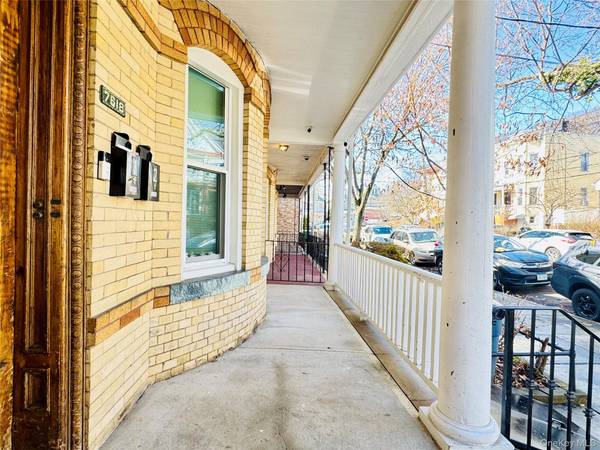 76-18 85th RD, Woodhaven, NY 11421