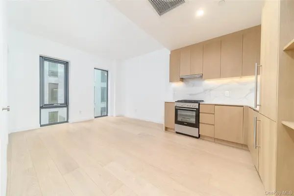3005 Vernon BLVD #6I, Astoria, NY 11102