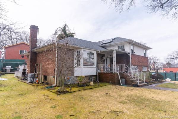 86-34 Francis Lewis BLVD, Holliswood, NY 11432