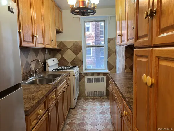 39-20 52nd ST #2G, Woodside, NY 11377