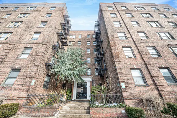 3131 54th Street #3K, Woodside, NY 11377