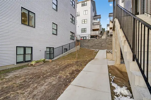 3 melitz #201, Monroe, NY 10950