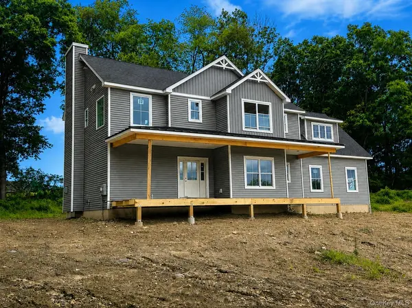 17 (LOT #32) Sunset LN, New Hampton, NY 10958
