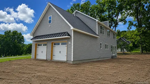 17 (LOT #32) Sunset LN, New Hampton, NY 10958