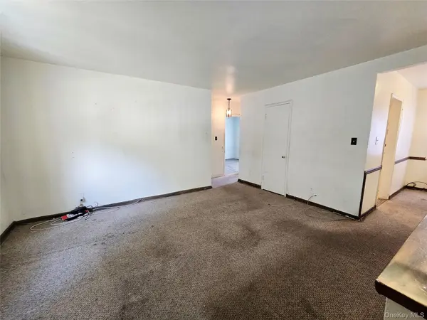 22305 Manor RD #226, Queens Village, NY 11427