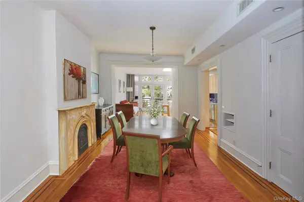21-13 45th AVE, Long Island City, NY 11101