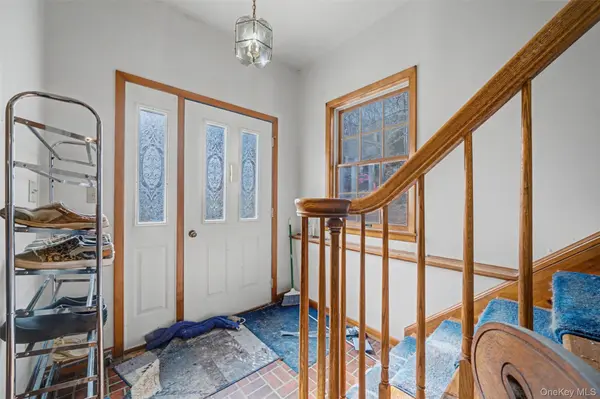 3 Diane CT, Greenwood Lake, NY 10925