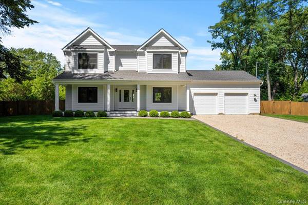 660 Sutton PL, Greenport, NY 11944