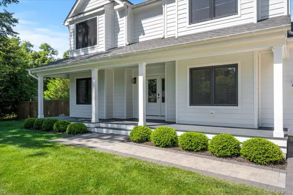 660 Sutton PL, Greenport, NY 11944