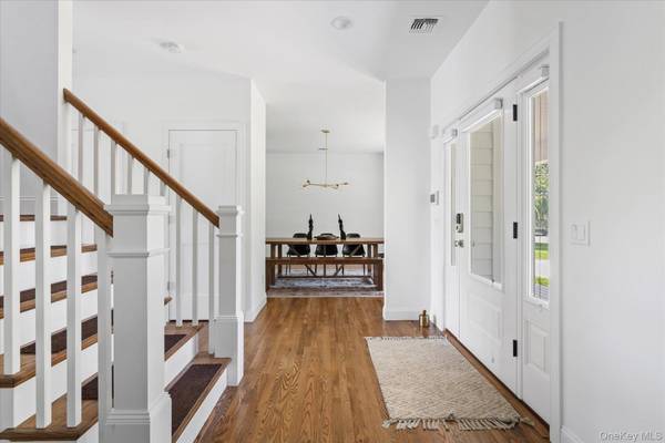 660 Sutton PL, Greenport, NY 11944