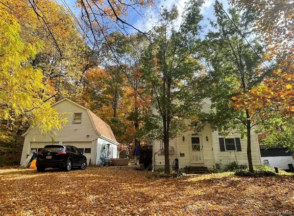 3 Emerald TRL, Monroe, NY 10950