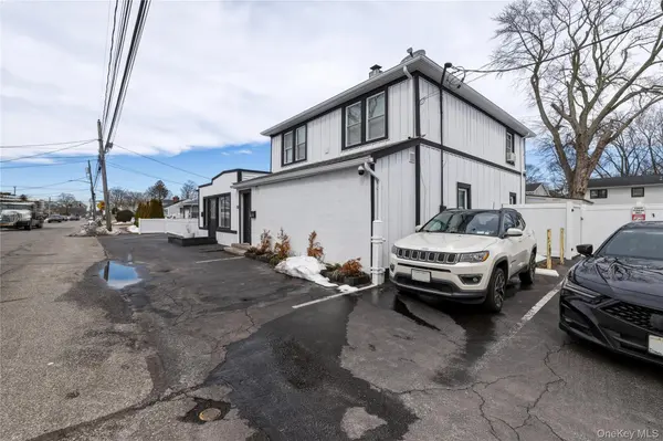 150 N Delaware AVE, Lindenhurst, NY 11757