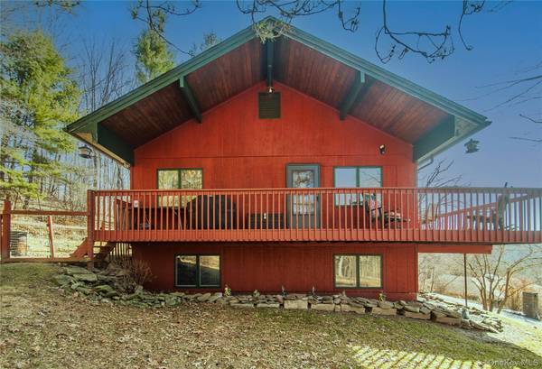 57 County Road 132, Hankins, NY 12741