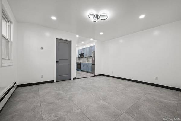 1814 120th ST, College Point, NY 11356