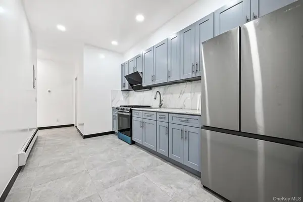 1814 120th ST, College Point, NY 11356