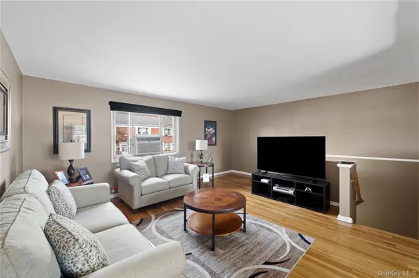 226-10 Manor RD #Upper, Queens Village, NY 11427